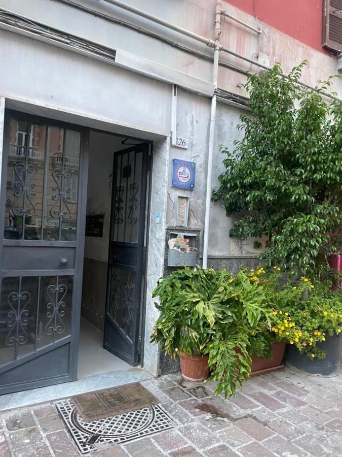 Bed and Breakfast 2 passi a Napoli Esterno foto